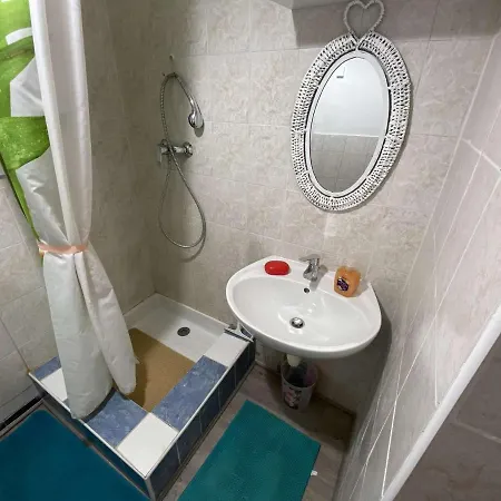 3 Pieces, 6 Couchages, Parking, Proche Et Commerces, - Fr-1-226a-152 Apartament *